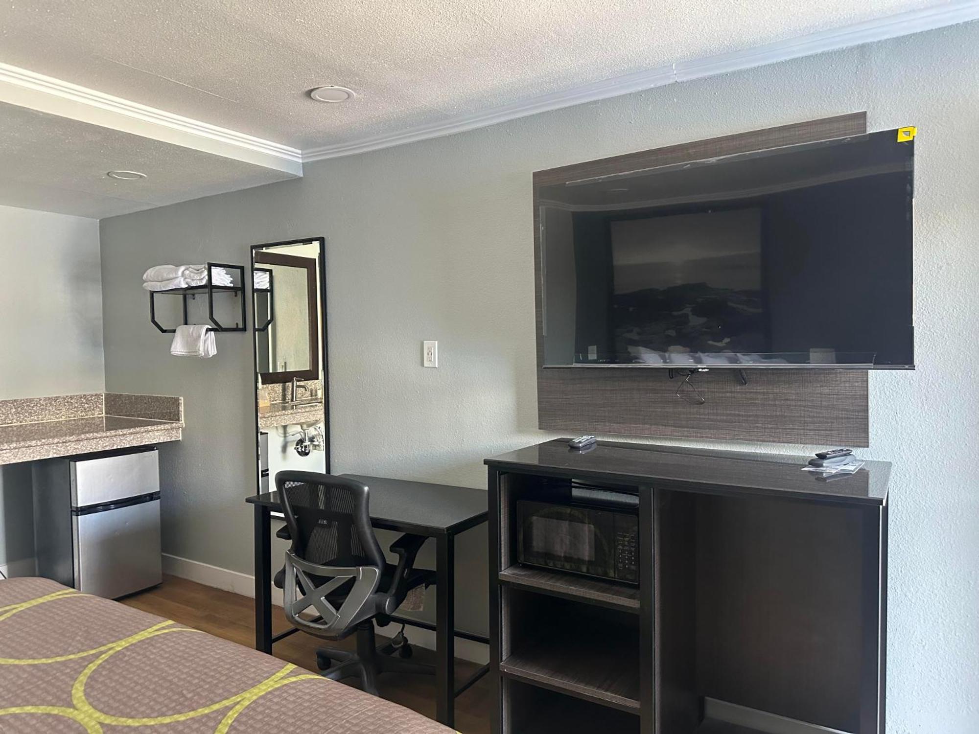 Super 8 by Wyndham Redlands/San Bernardino Motell Exteriör bild